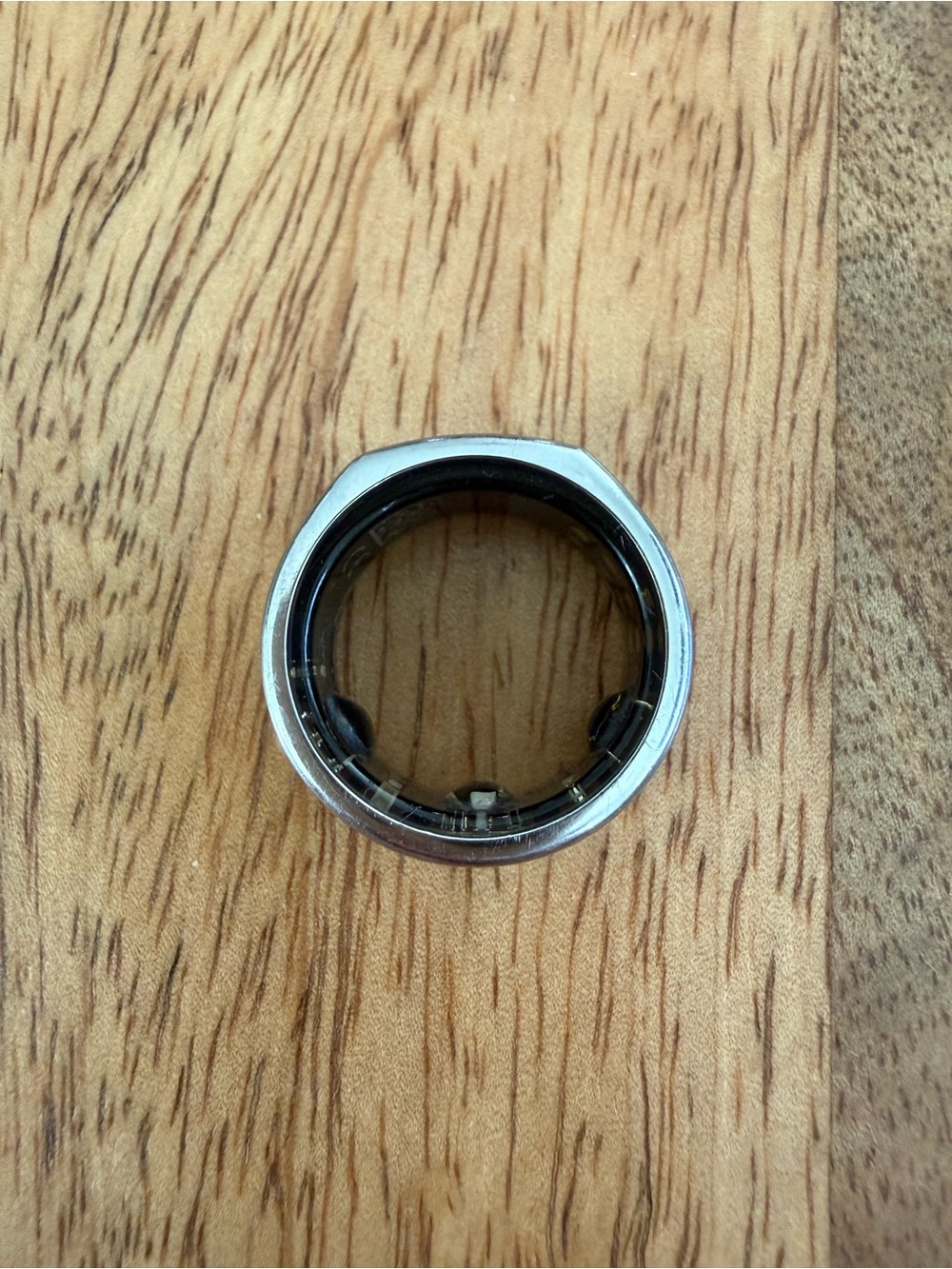 Oura Smart Ring Charging Dock - Silver/Black